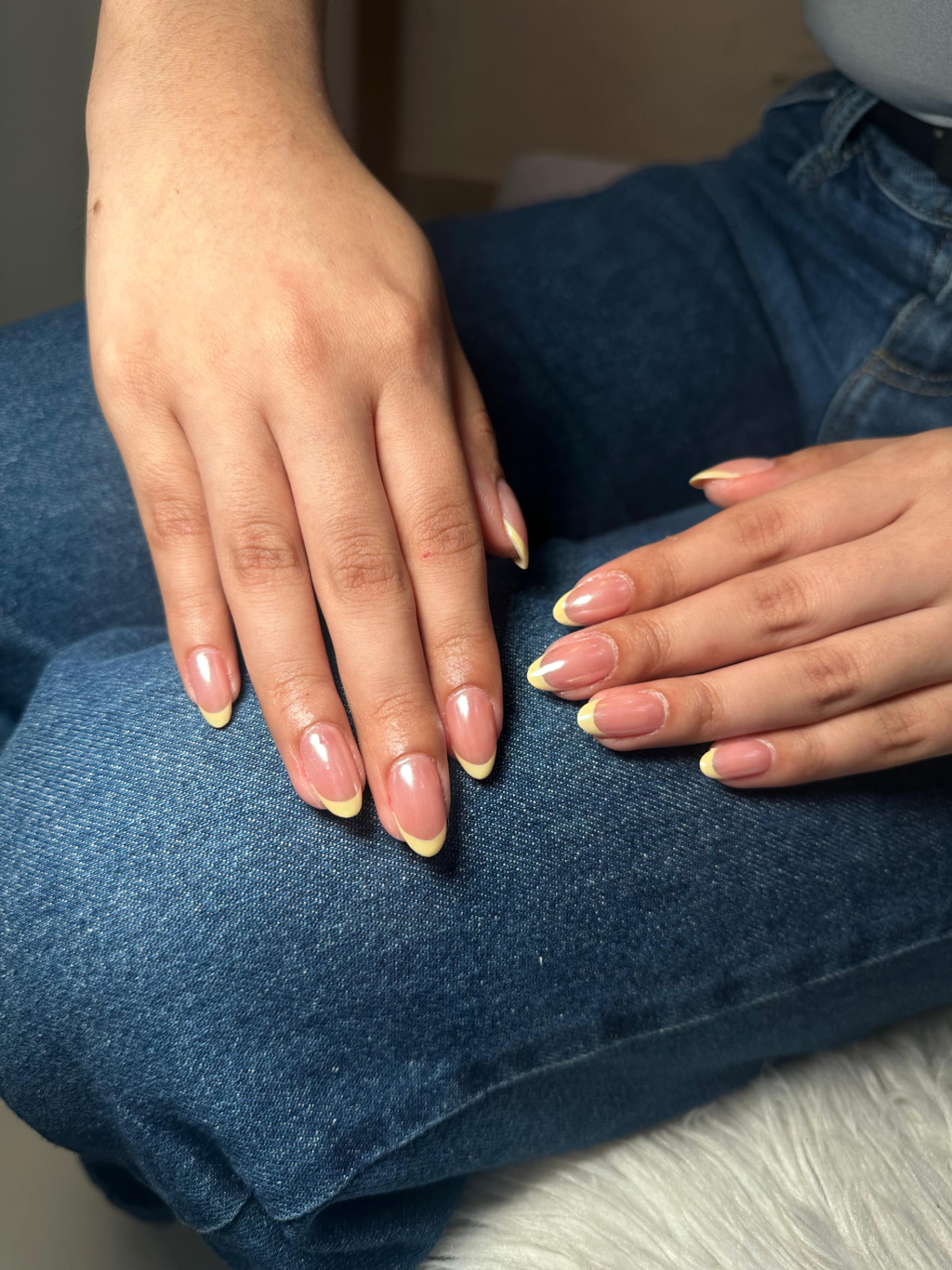 Soft Gel con francesa amarilla